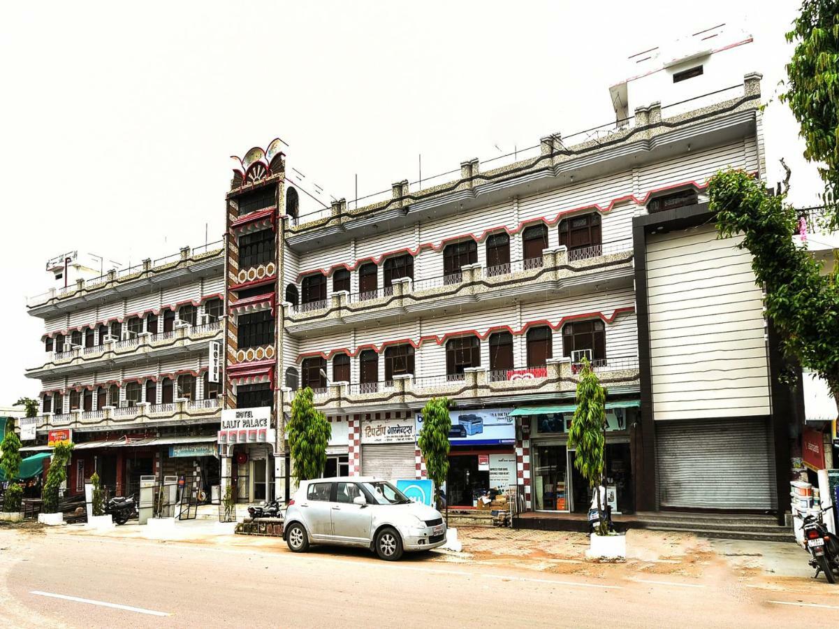 Hotel Lalit Palace Babina 外观 照片
