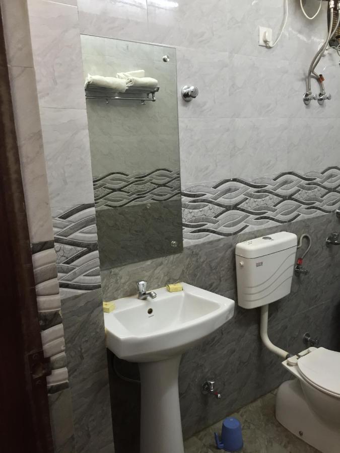 Hotel Lalit Palace Babina 外观 照片